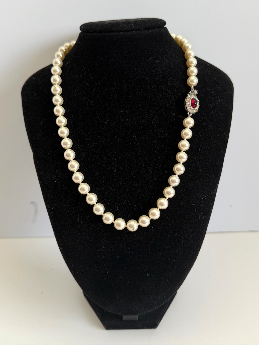 Vintage Ciner Faux Pearl Necklace Red Rhinestone Clasp Signed 18” Statement